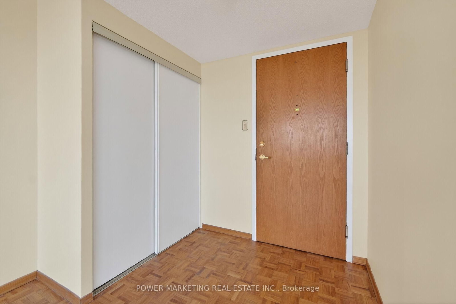 2760 CAROUSEL Crescent, Unit 1204 - Photo 7