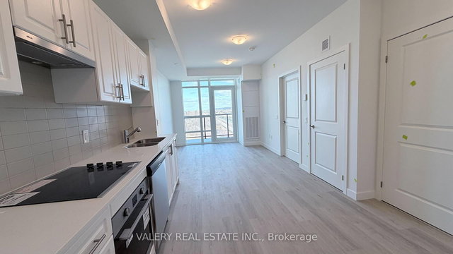 1208 - 461 Green Rd Road