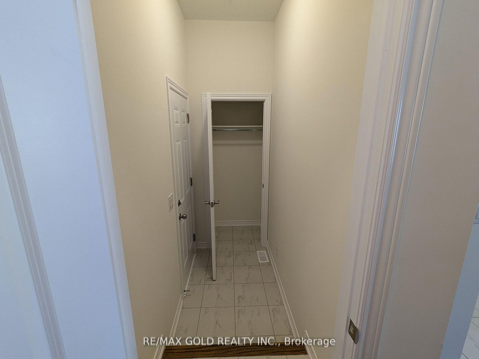 203 BROADACRE Drive - Photo 12