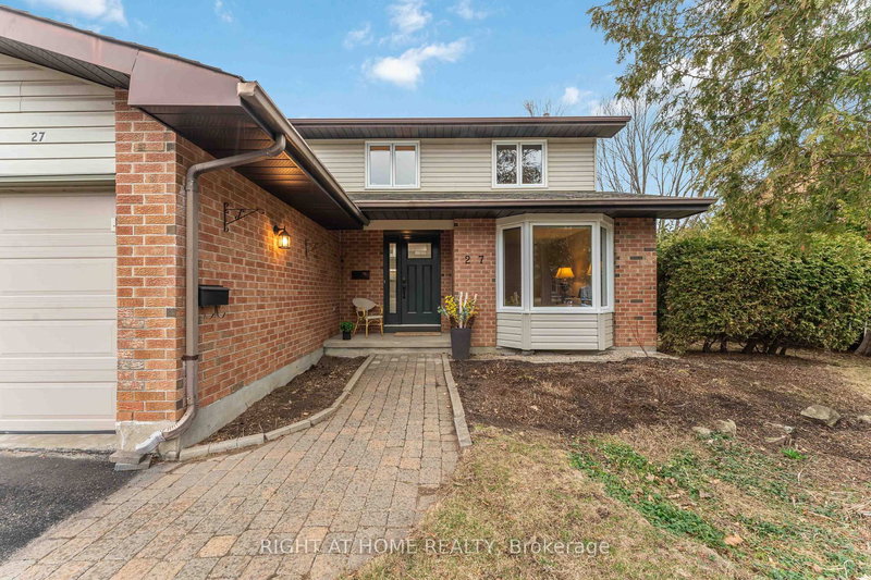 27 Mcclure Cres, Kanata, K2L 2H1 | Image 3