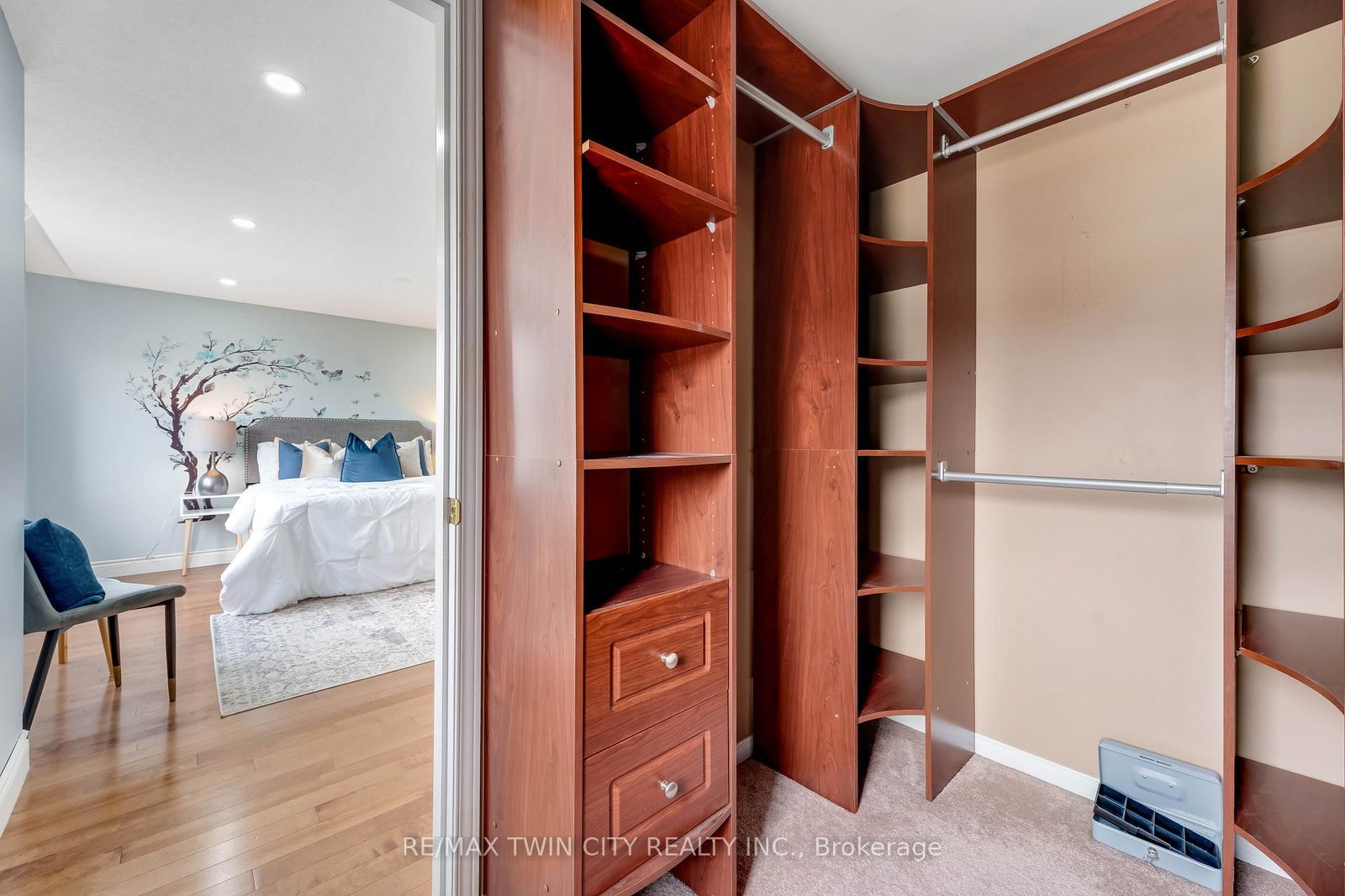 135 Veronica Drive - Photo 18