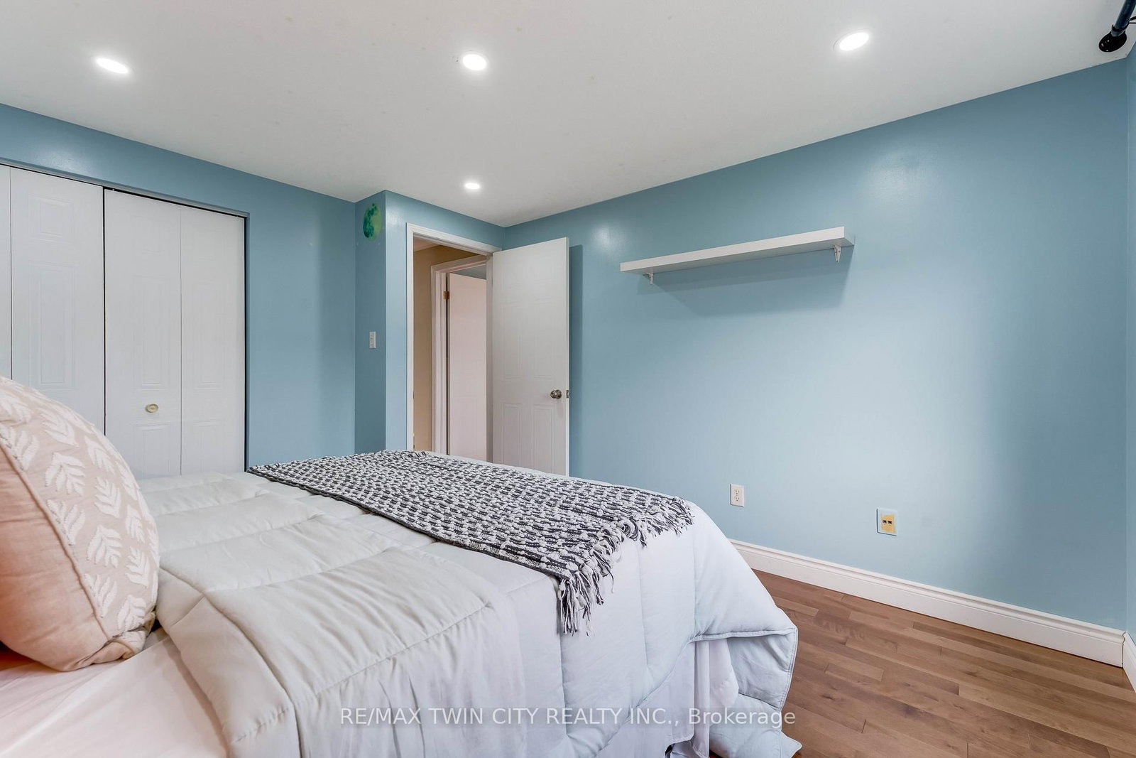 135 Veronica Drive - Photo 25