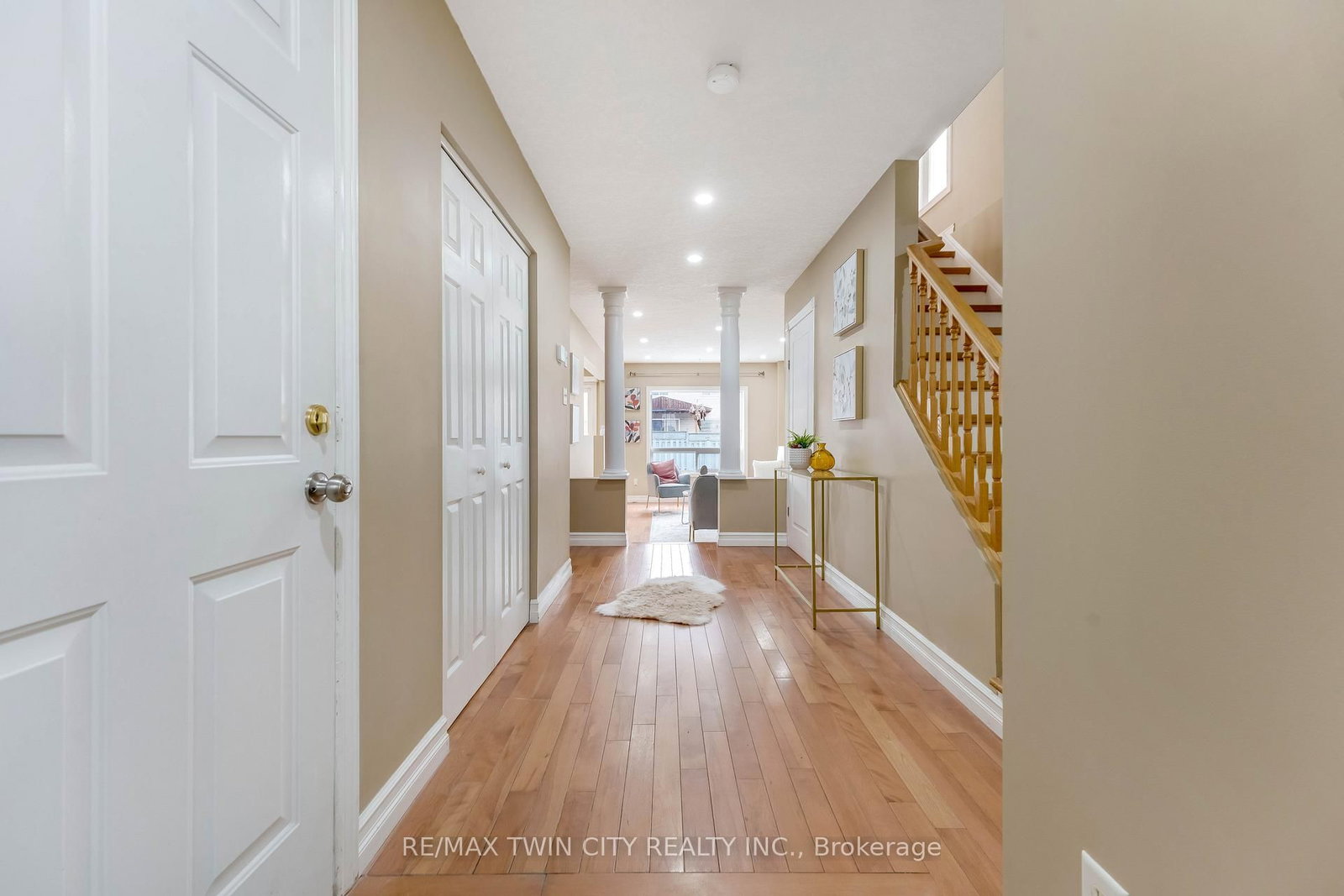 135 Veronica Drive - Photo 3