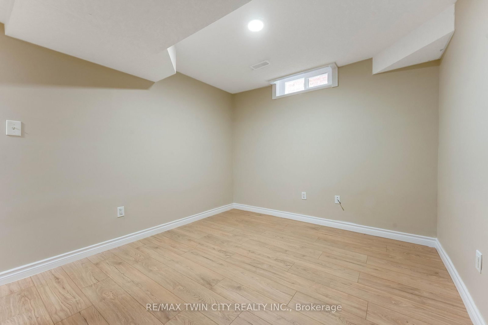 135 Veronica Drive - Photo 35