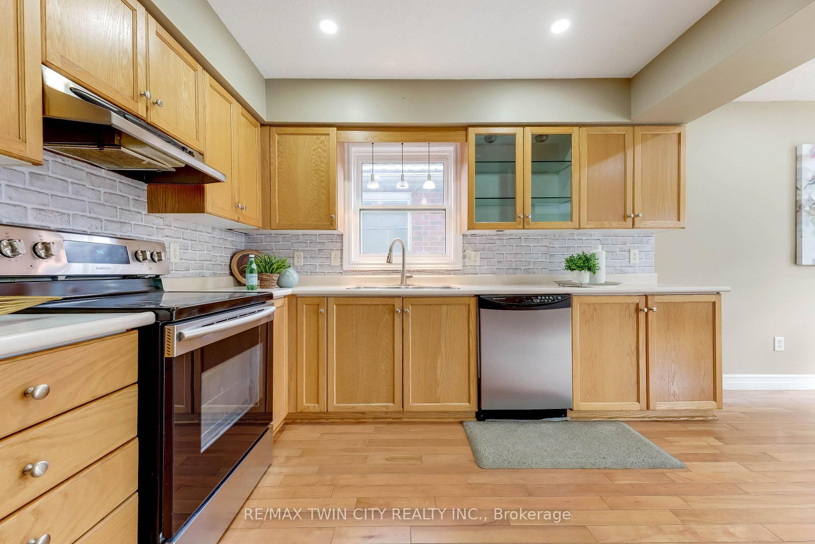 135 Veronica Drive - Photo 5