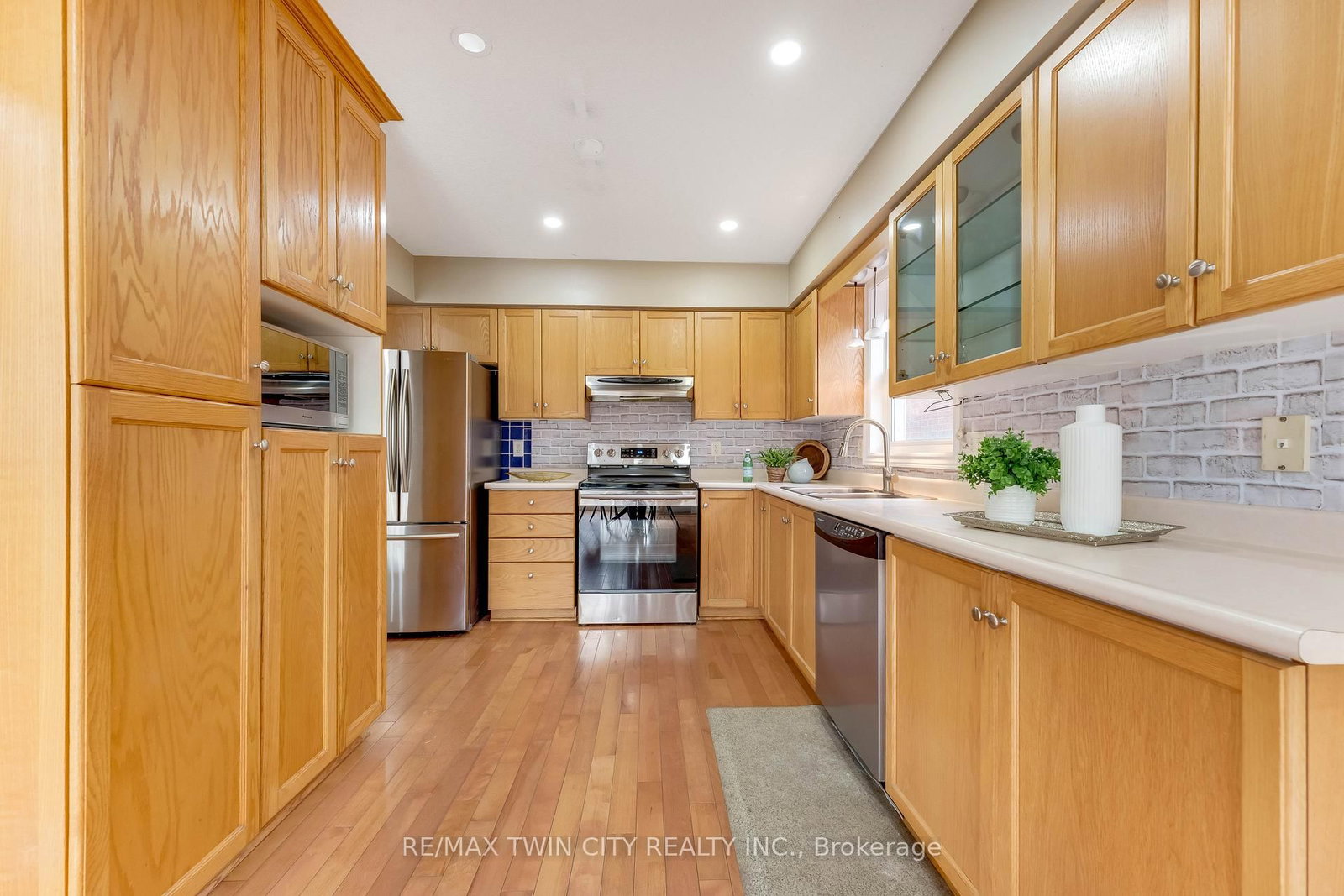 135 Veronica Drive - Photo 6