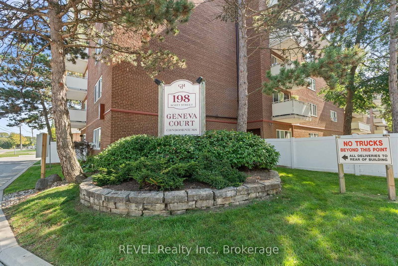 304 - 198 Scott St, St. Catharines, L2N 5T3 | Image 3