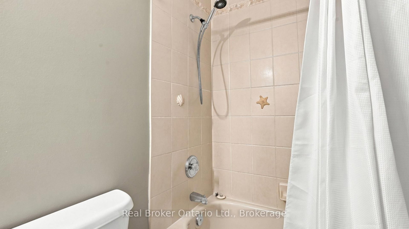 189 Livingston Avenue • Grimsby, ON photo 24