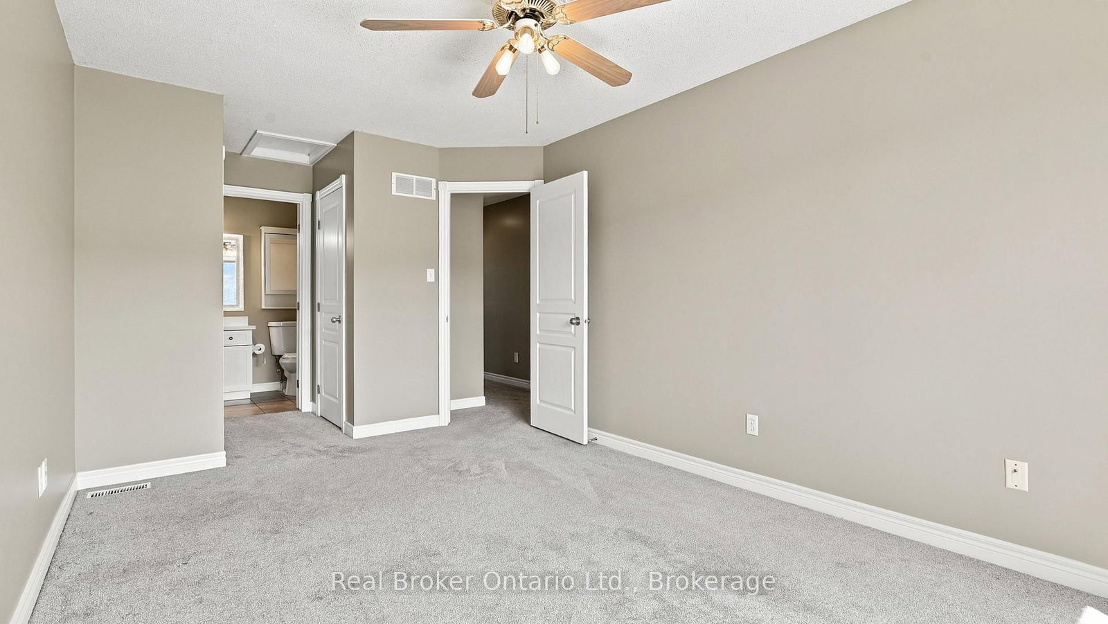 189 Livingston Avenue • Grimsby, ON photo 31