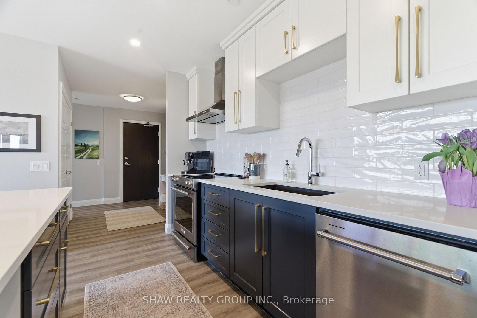 332 Gosling Gardens, Unit 805 - Photo 15