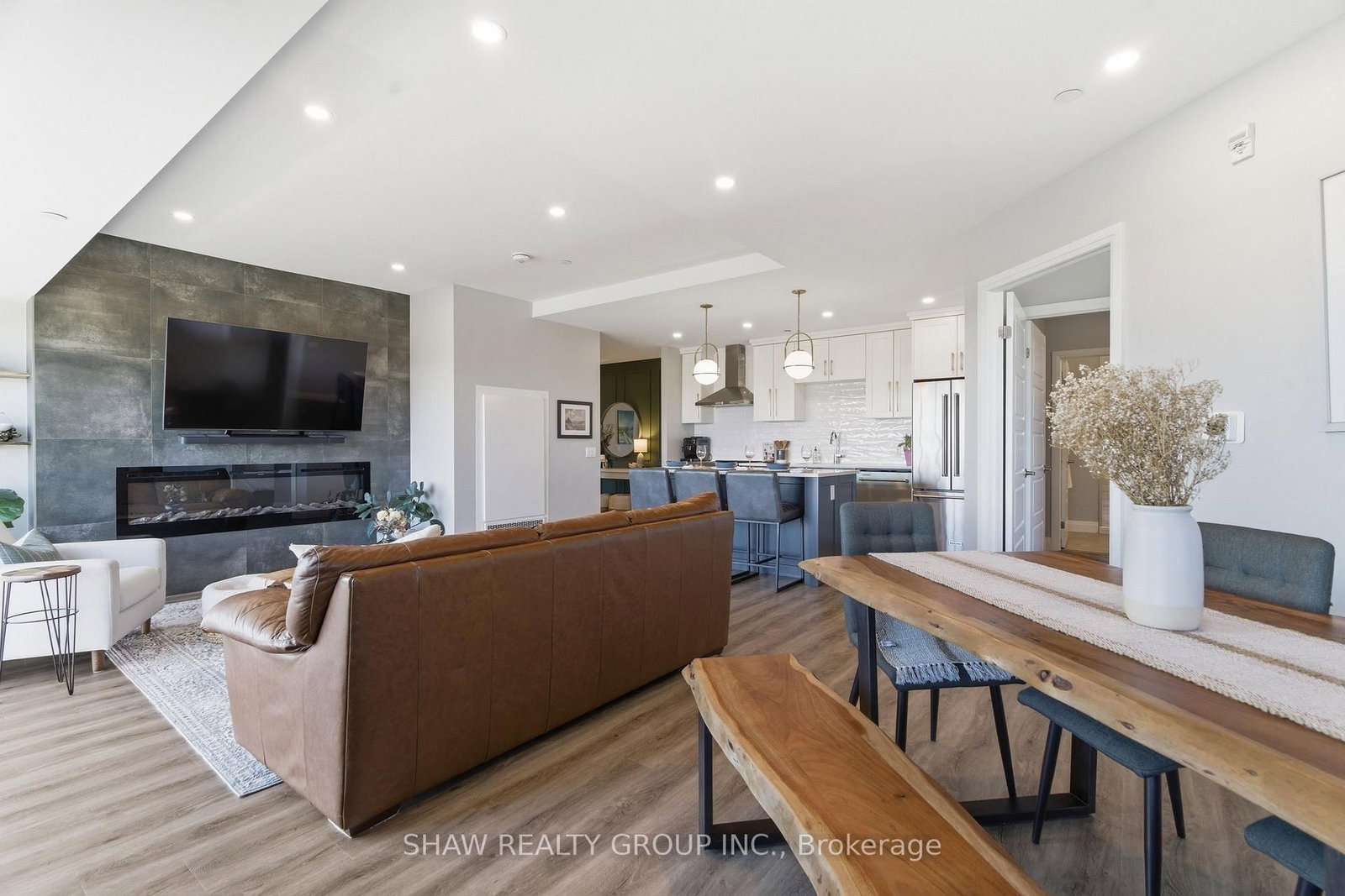 332 Gosling Gardens, Unit 805 - Photo 25