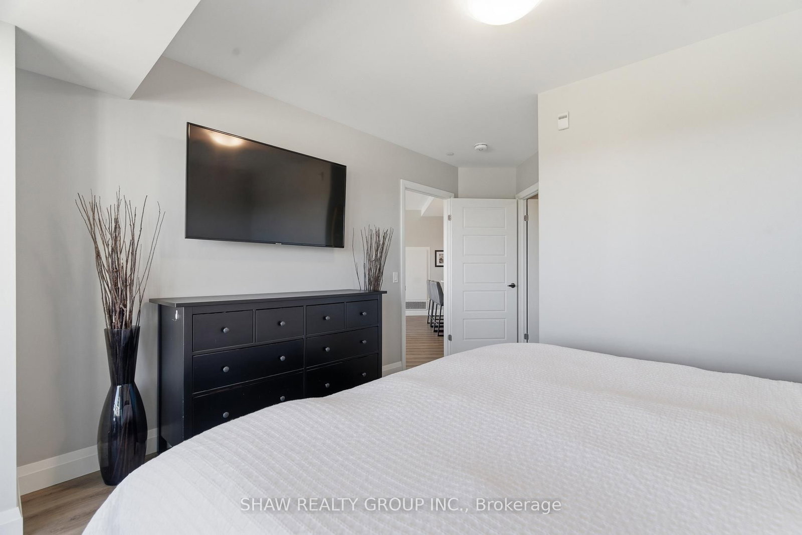332 Gosling Gardens, Unit 805 - Photo 28