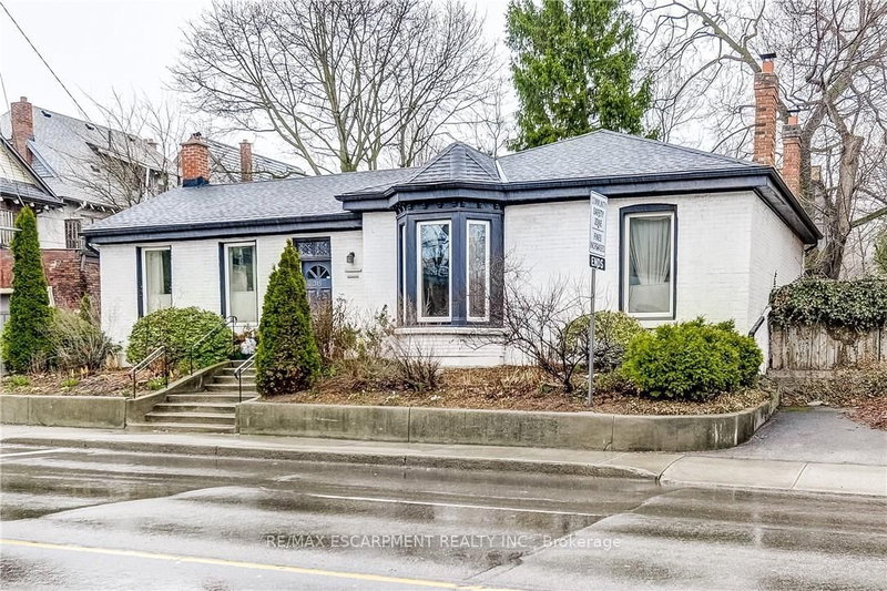 315 Aberdeen St, Hamilton, L8P 2R6 | Image 2