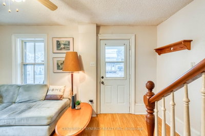 108 E Beckwith Street • Perth, ON photo 2
