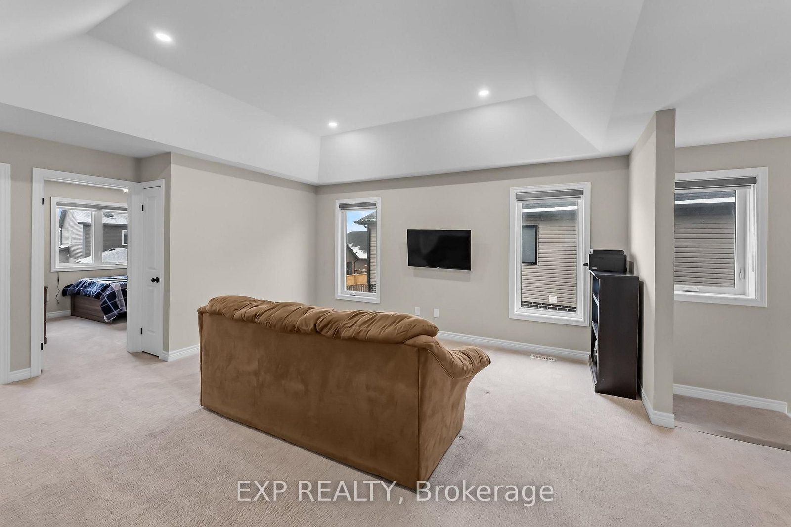 Detached House for sale at 153 Susan Drive, Pelham, Ontario, L3E 0B2 - Fonthill - MLS: X12996034