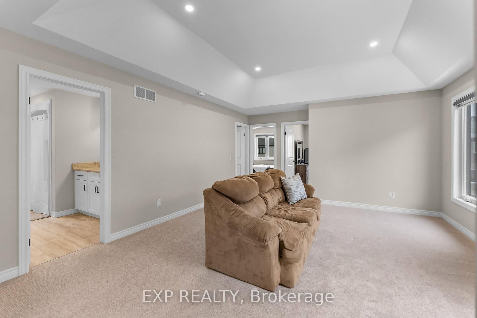 Detached House for sale at 153 Susan Drive, Pelham, Ontario, L3E 0B2 - Fonthill - MLS: X12996034