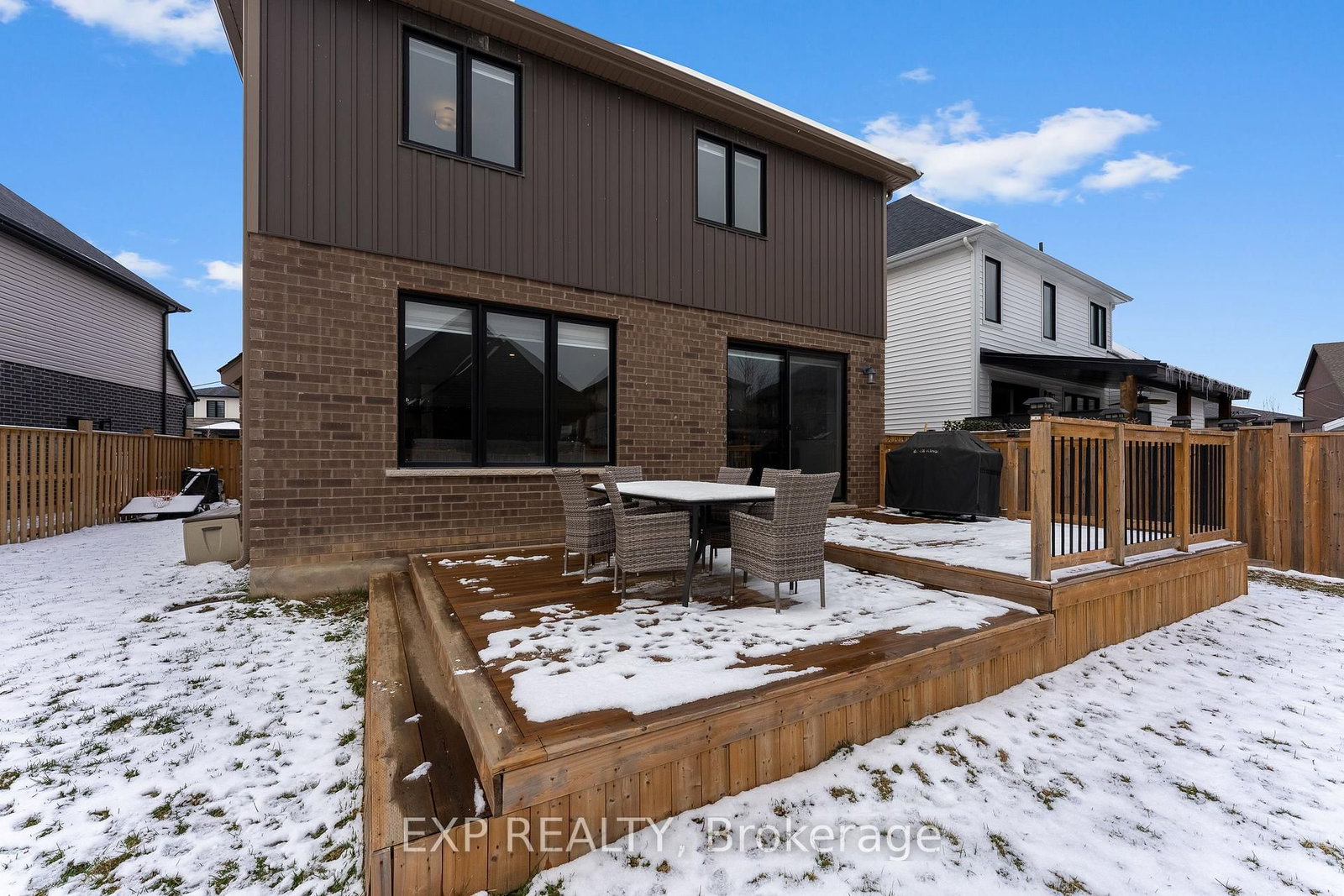 Detached House for sale at 153 Susan Drive, Pelham, Ontario, L3E 0B2 - Fonthill - MLS: X12996034