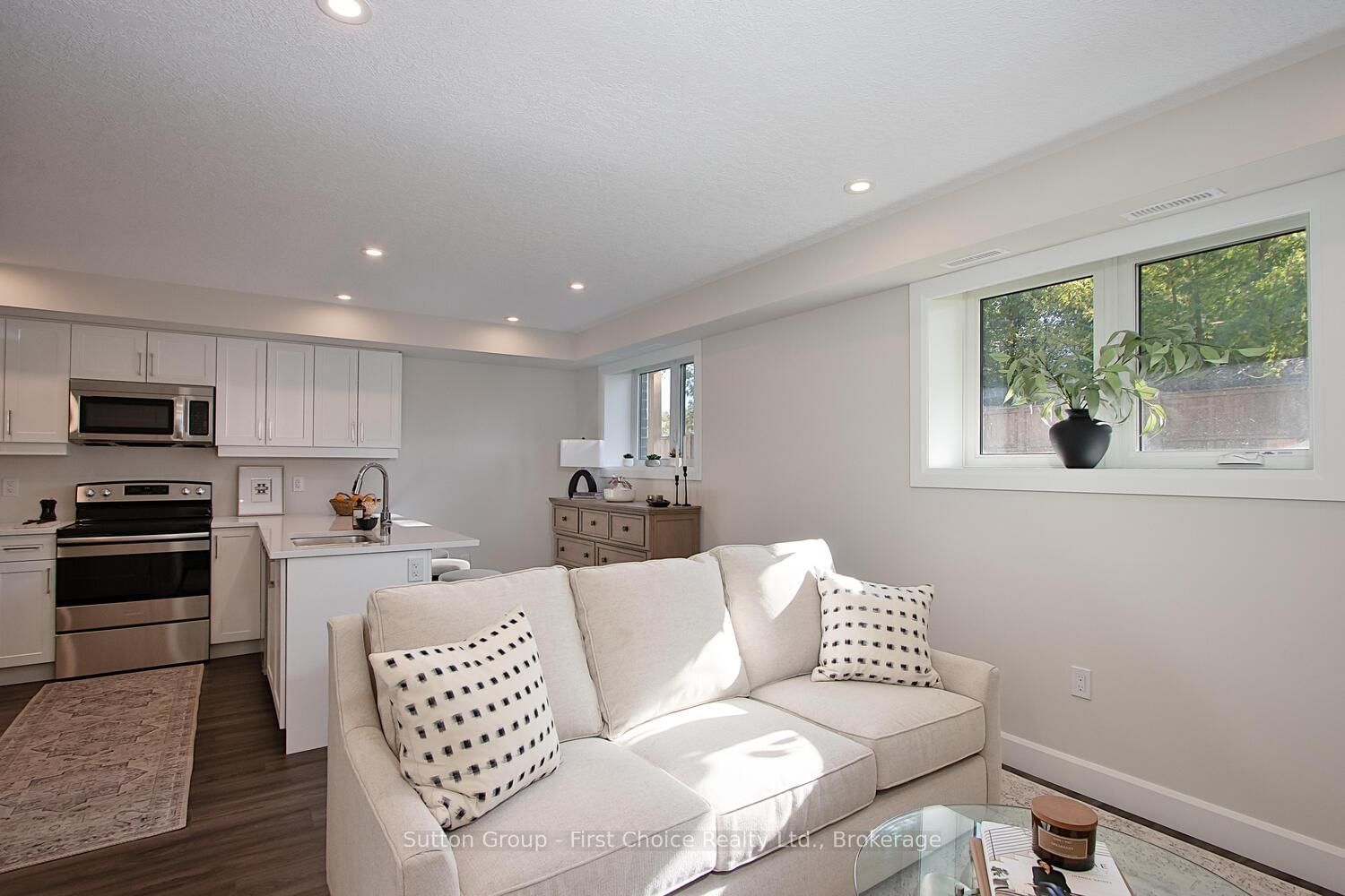 3202 VIVIAN Line • #Unit 13 • Stratford, ON photo 8