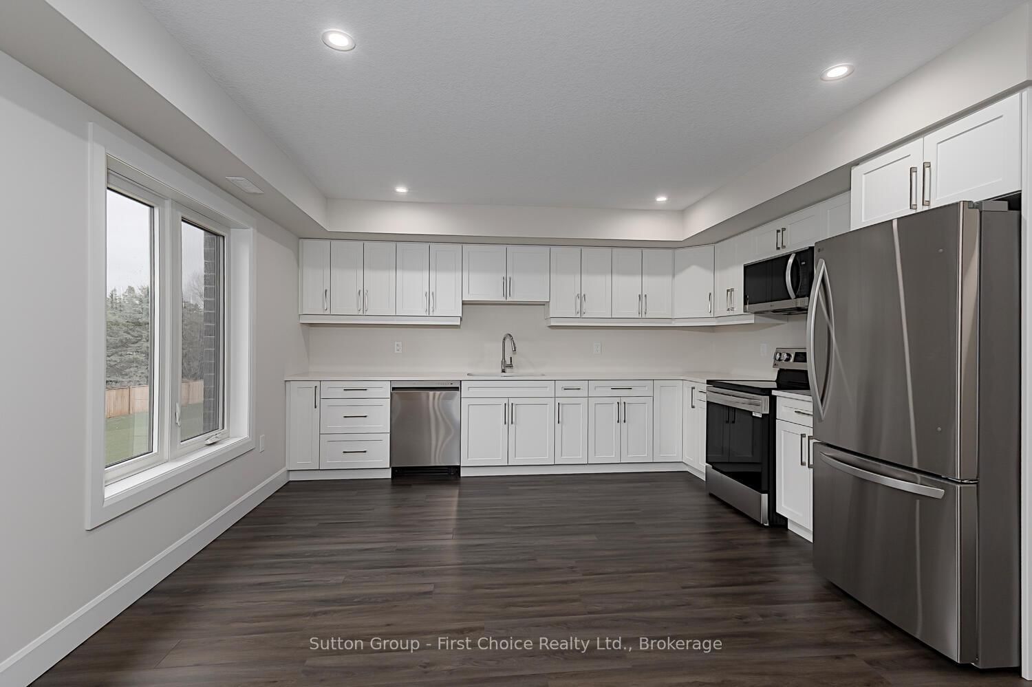 3202 VIVIAN Line • #Unit 39 • Stratford, ON photo 9