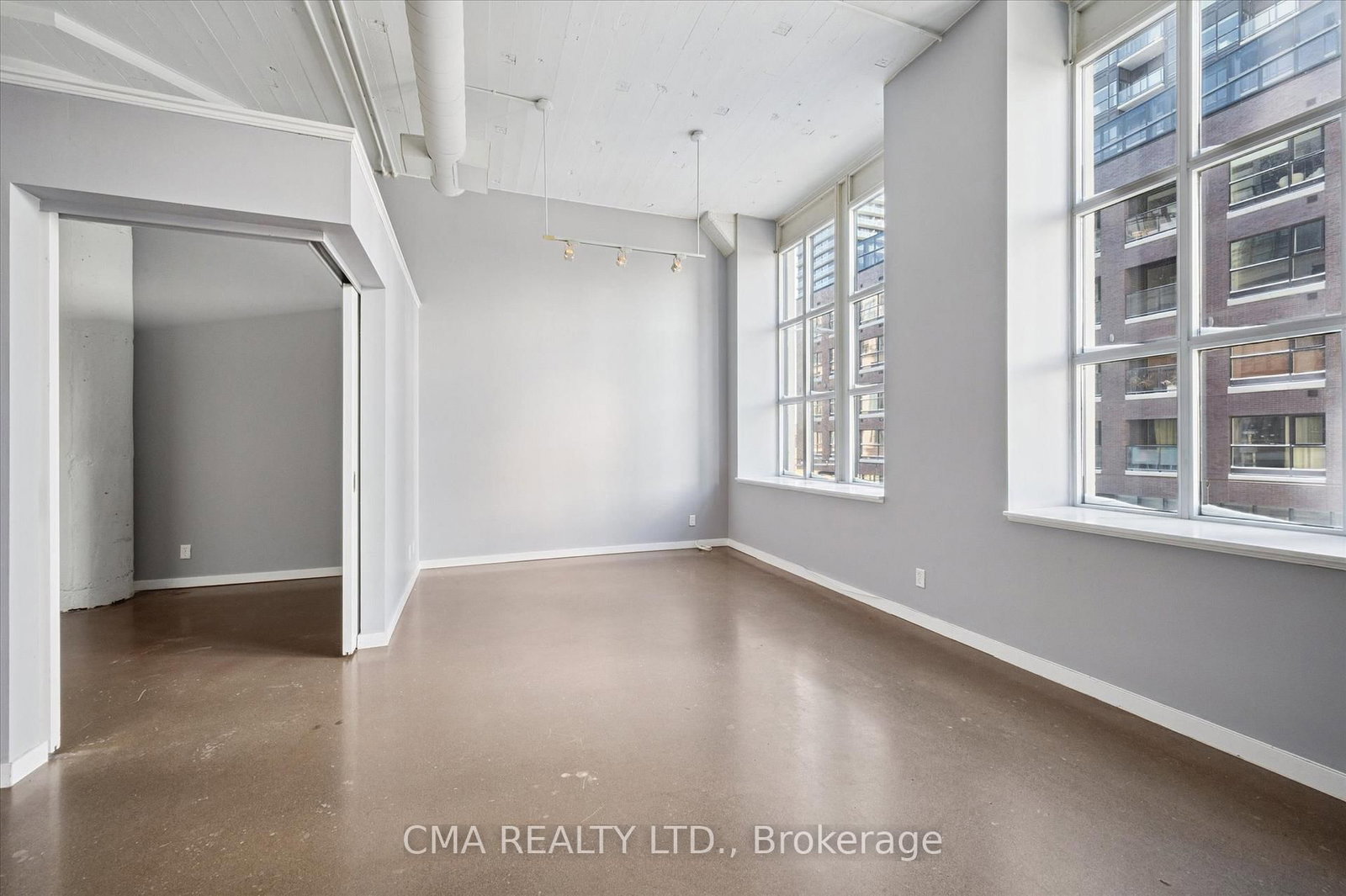 410 King Street W, Unit 218 - Photo 11