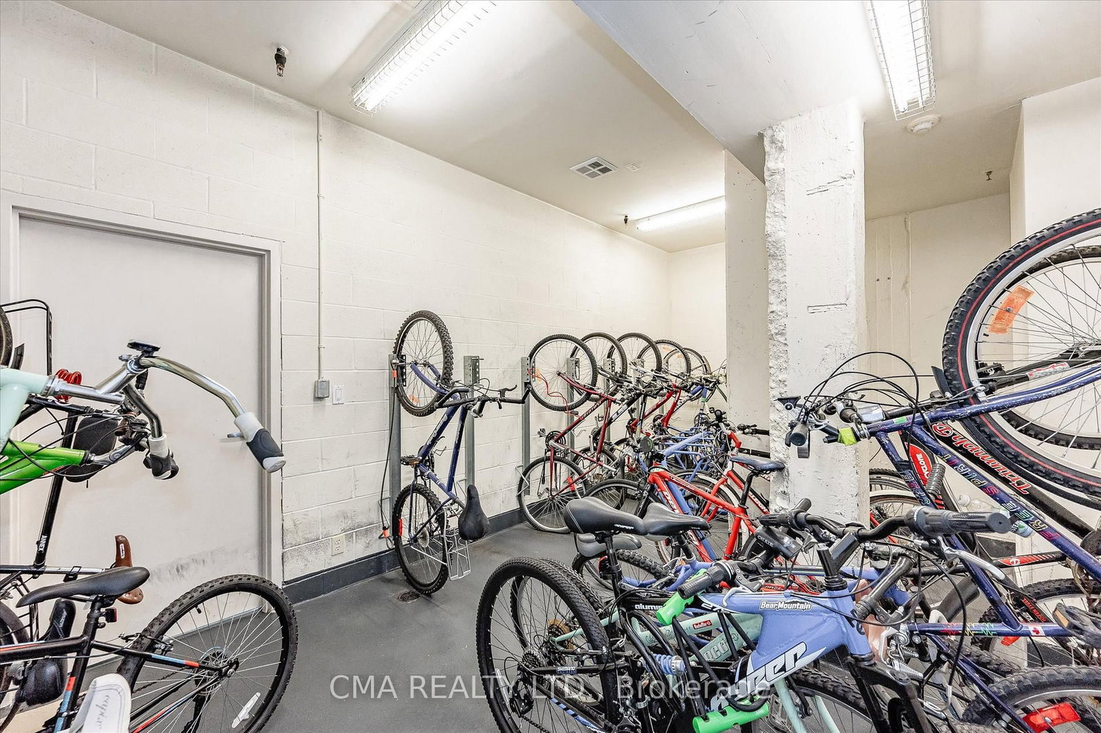 410 King Street W, Unit 218 - Photo 22