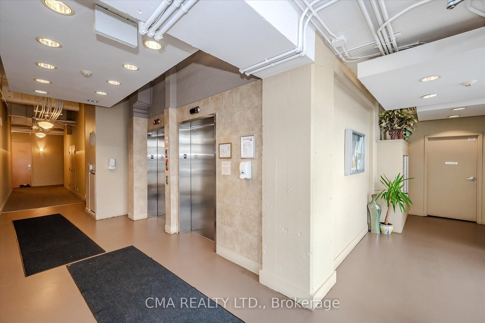 410 King Street W, Unit 218 - Photo 31