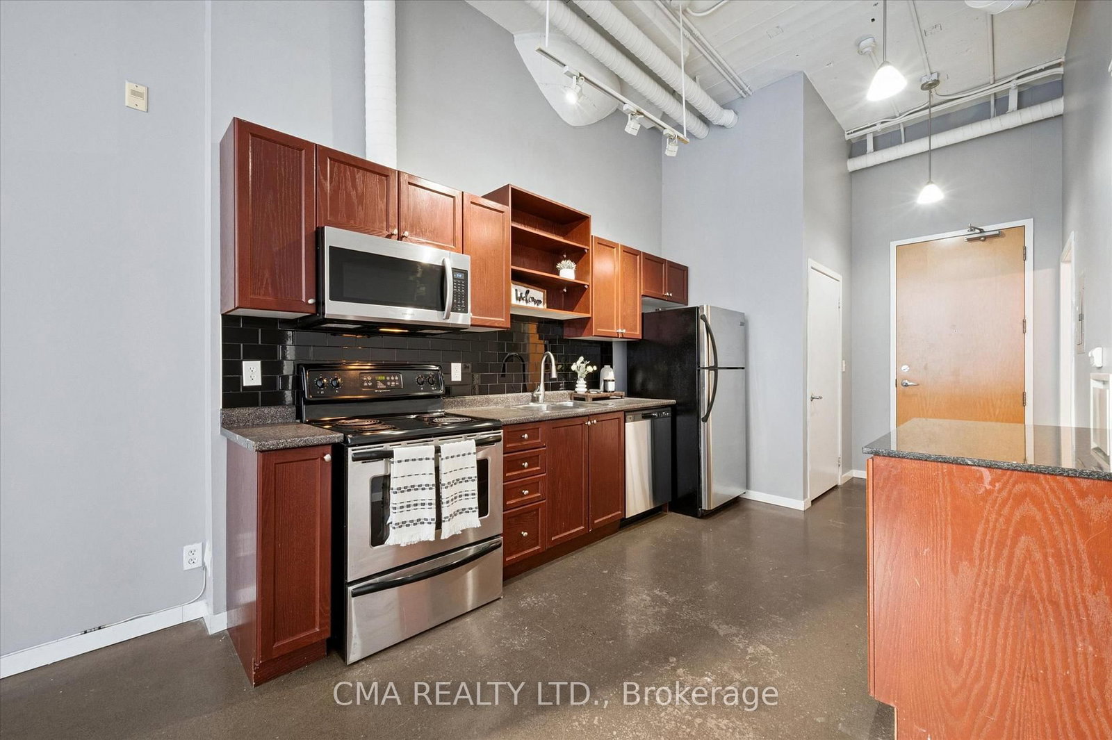 410 King Street W, Unit 218 - Photo 8