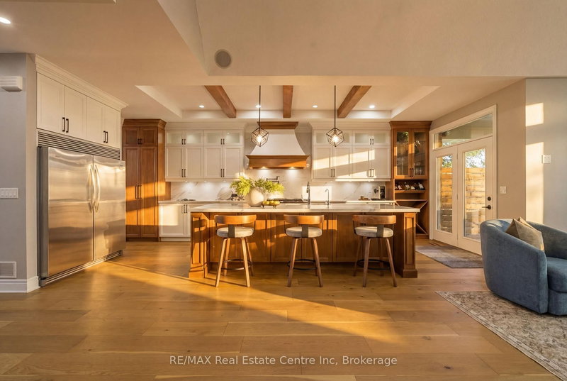 102 Kortright Rd E, Guelph, N1G 0A5 | Image 2