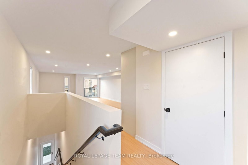 90 Elm St, Ottawa, K1R 6N3 | Image 2