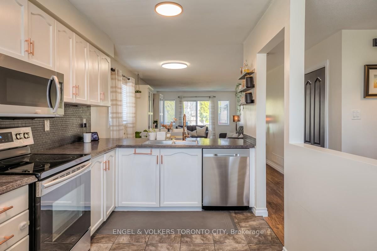 36 Jackson Court W - Photo 15