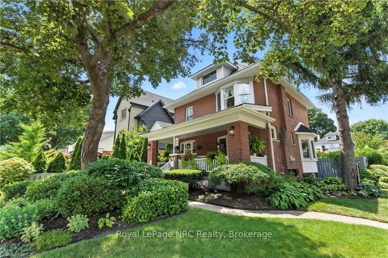 98 Kensington Ave S, Hamilton, L8M 3H3 | Image 2