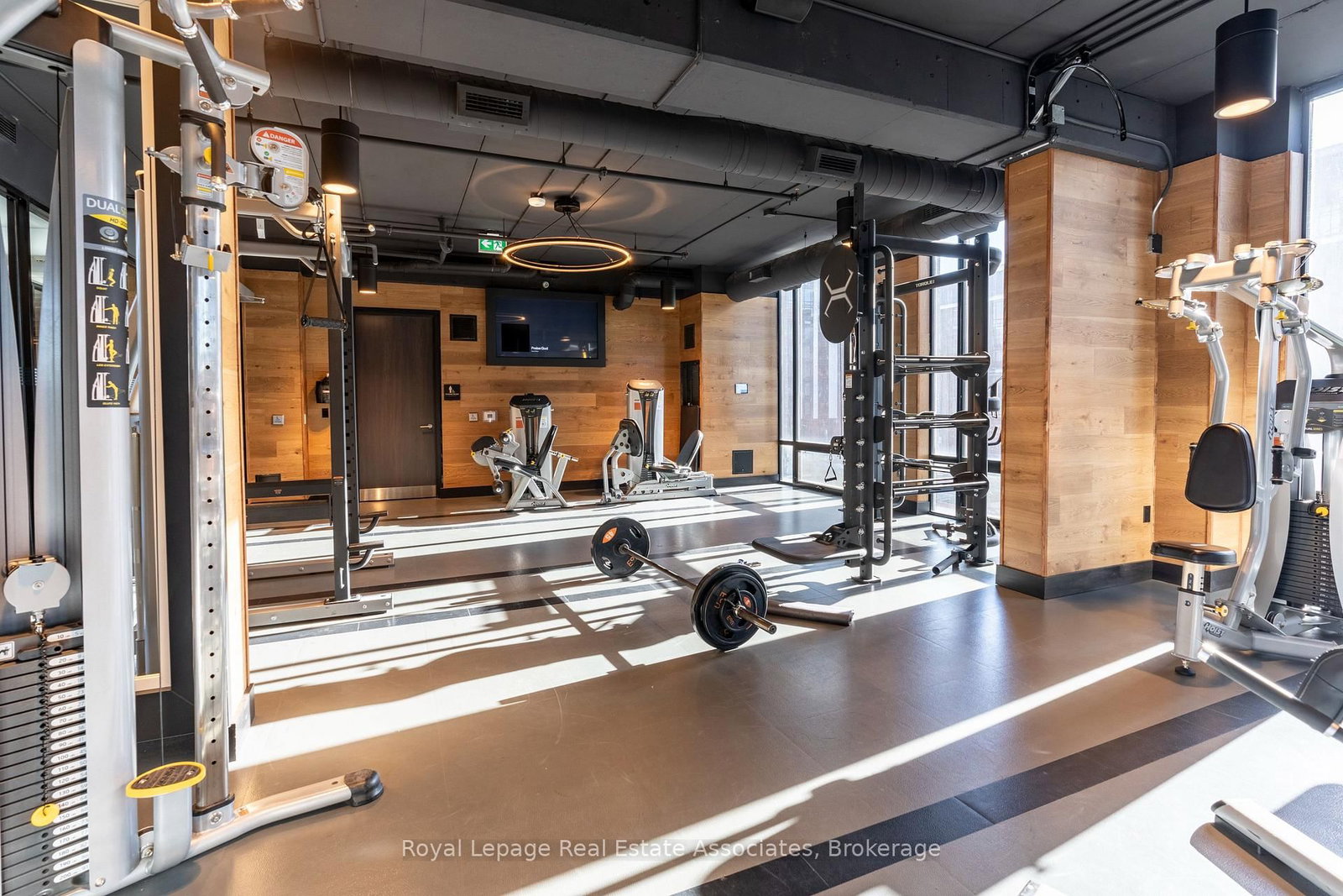 145 Columbia Street W, Unit 1412 - Photo 5