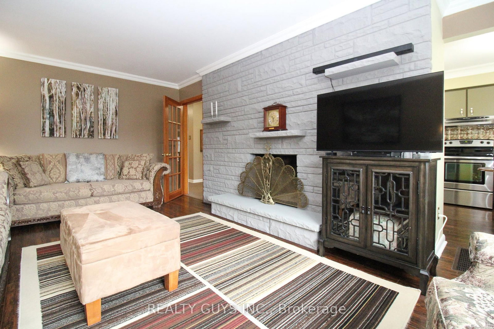 Detached House for sale at 734 Crawford Place, Peterborough, Ontario, K9J 3X3 - Otonabee Ward 1 - MLS: X12996340