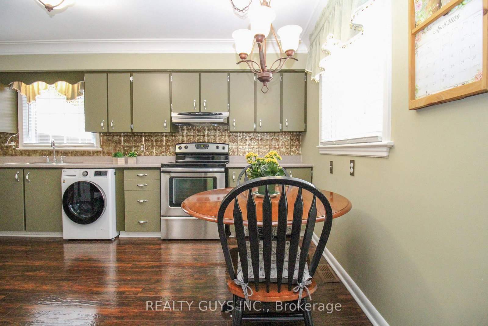 Detached House for sale at 734 Crawford Place, Peterborough, Ontario, K9J 3X3 - Otonabee Ward 1 - MLS: X12996340