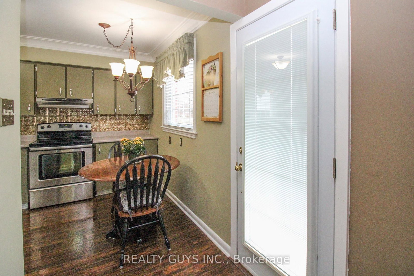 Detached House for sale at 734 Crawford Place, Peterborough, Ontario, K9J 3X3 - Otonabee Ward 1 - MLS: X12996340