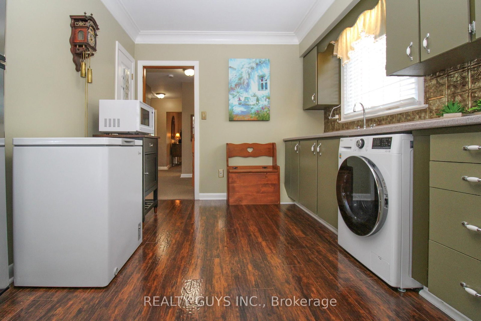 Detached House for sale at 734 Crawford Place, Peterborough, Ontario, K9J 3X3 - Otonabee Ward 1 - MLS: X12996340