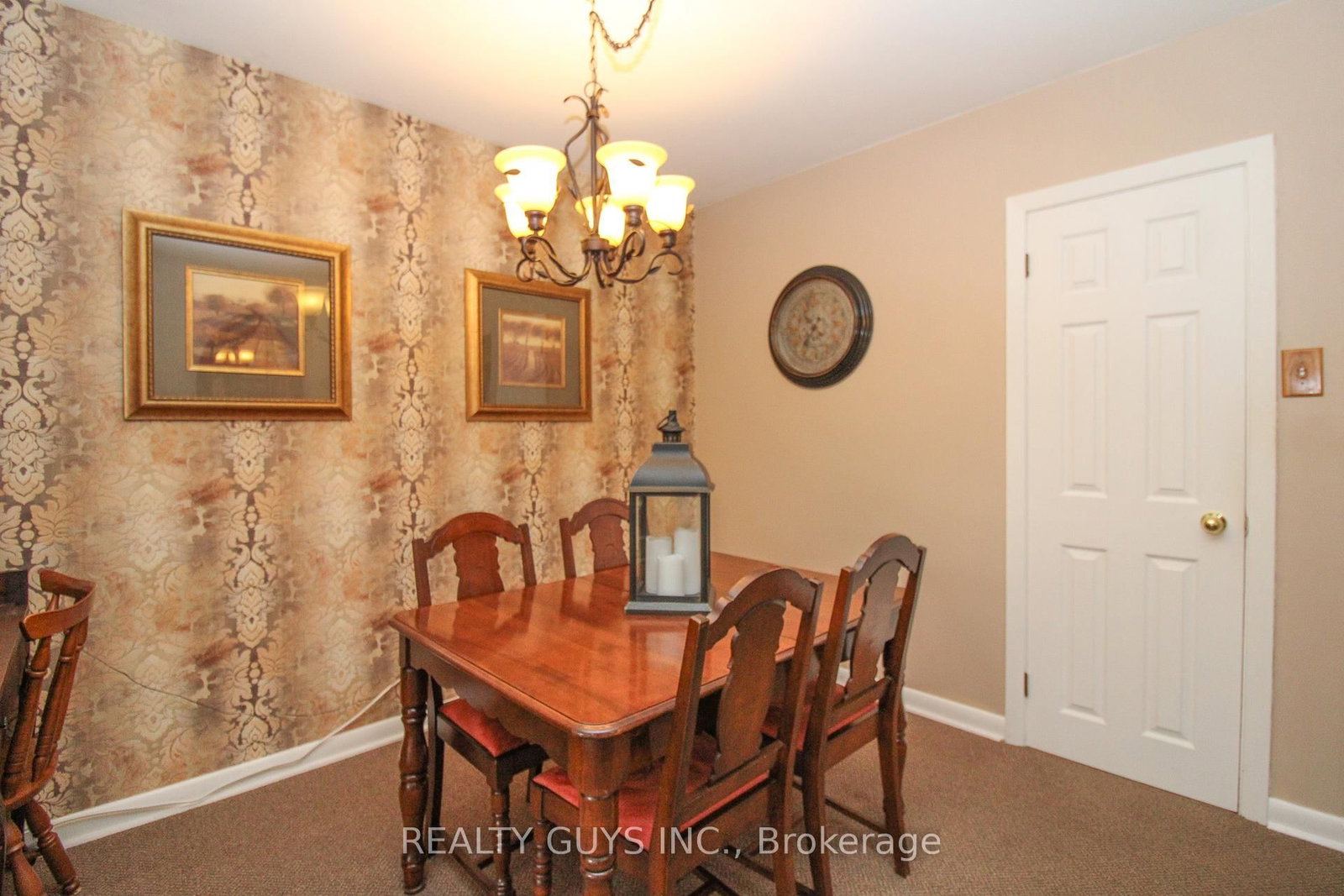 Detached House for sale at 734 Crawford Place, Peterborough, Ontario, K9J 3X3 - Otonabee Ward 1 - MLS: X12996340