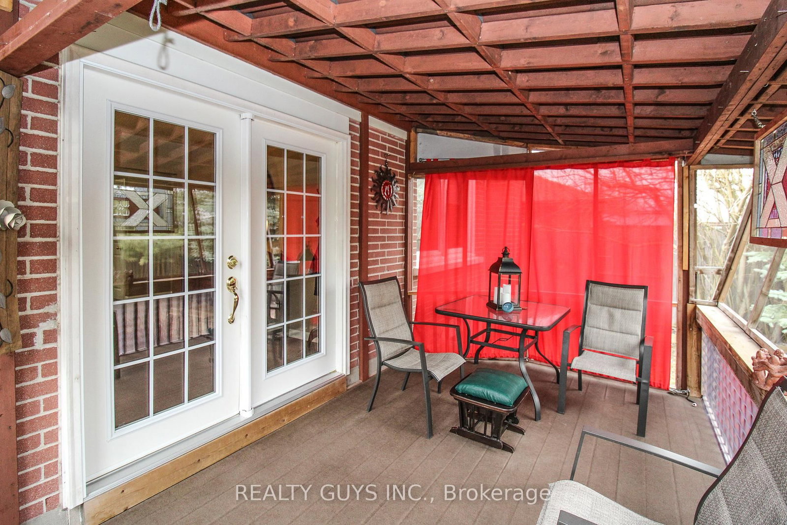 Detached House for sale at 734 Crawford Place, Peterborough, Ontario, K9J 3X3 - Otonabee Ward 1 - MLS: X12996340