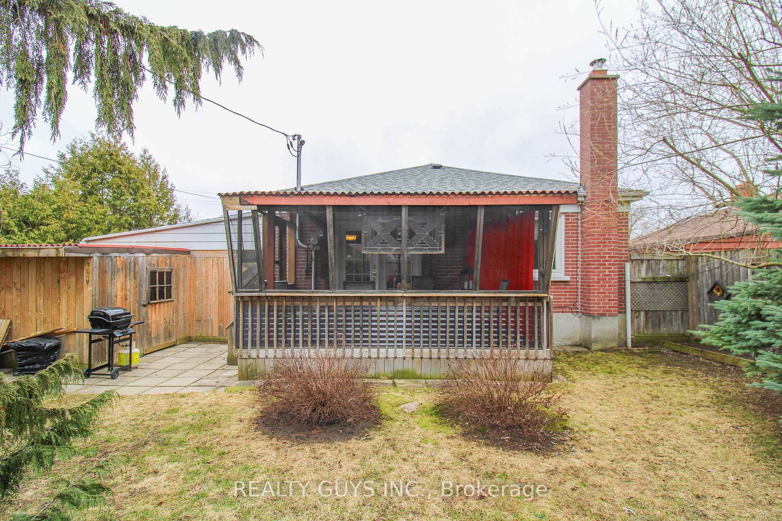 Detached House for sale at 734 Crawford Place, Peterborough, Ontario, K9J 3X3 - Otonabee Ward 1 - MLS: X12996340