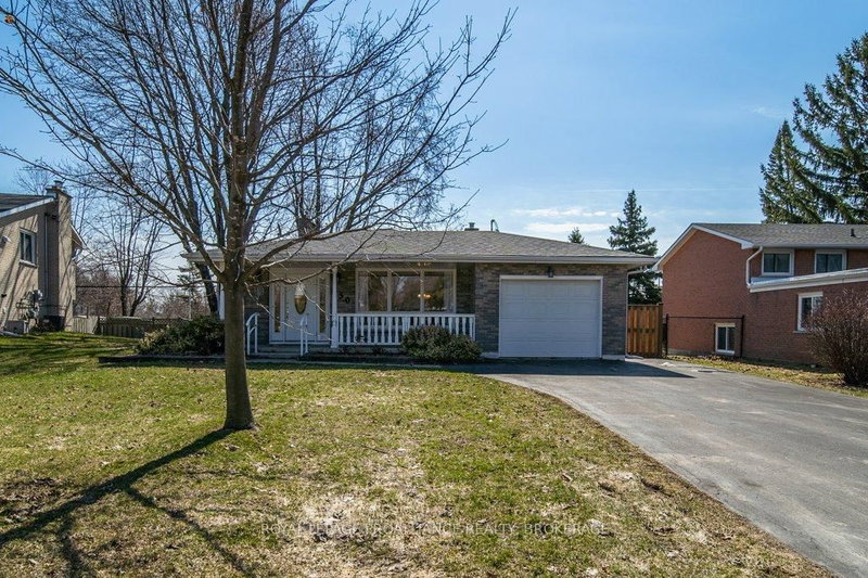 630 Fleet St, Kingston, K7M 5A2 | Image 2