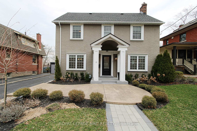 15 South Dr, St. Catharines, L2R 4T9 | Image 2