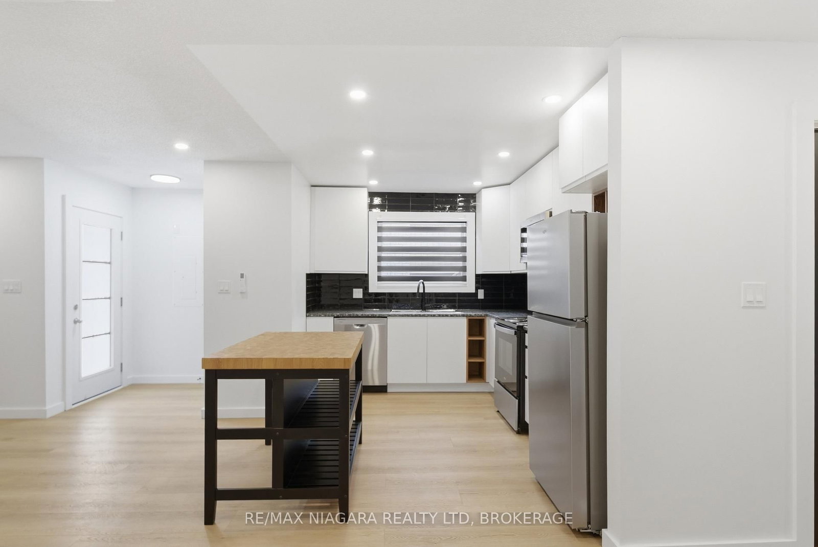 1361 STATION Street, Unit MAIN UNIT 1 - Photo 5