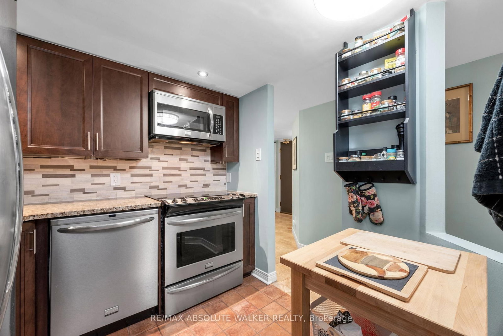 540 Cambridge Street S, Unit 113 - Photo 12