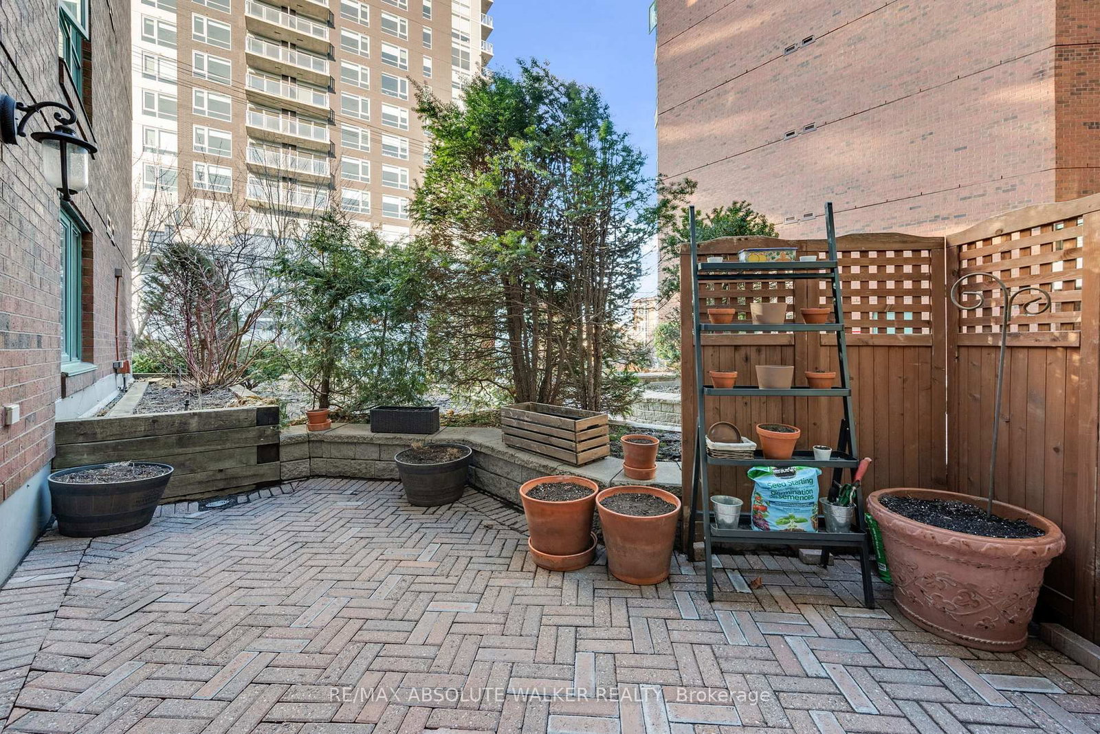 540 Cambridge Street S, Unit 113 - Photo 23