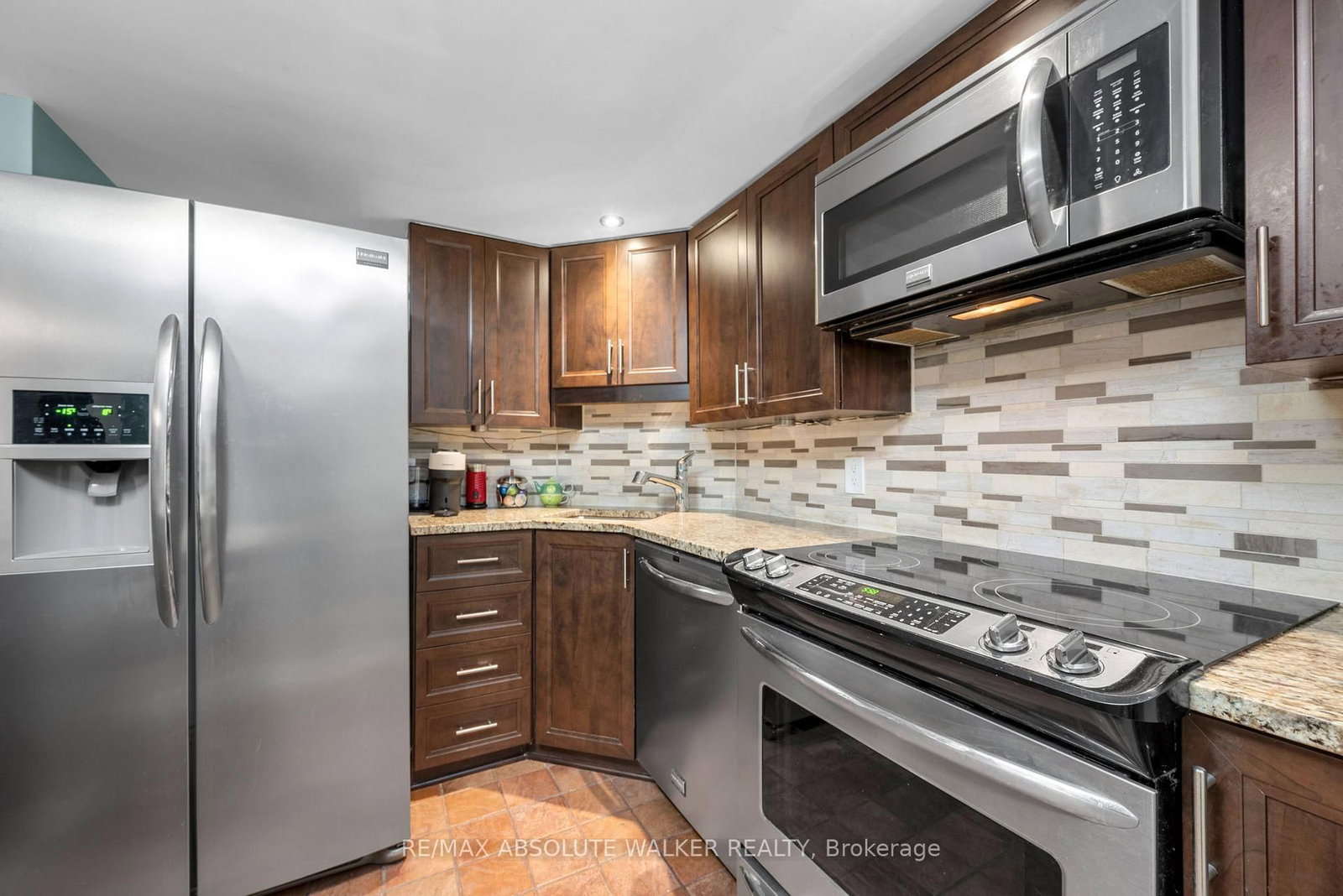 540 Cambridge Street S, Unit 113 - Photo 9