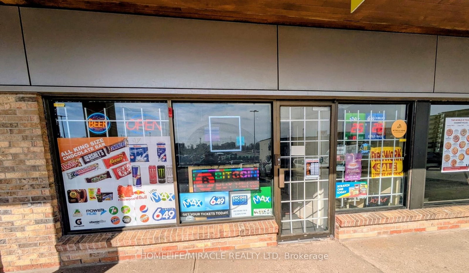 20 Woodlawn Road E, Unit 7 - Photo 13