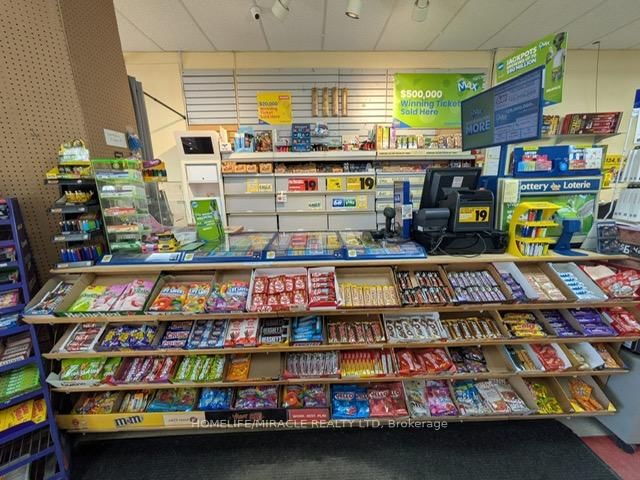 20 Woodlawn Road E, Unit 7 - Photo 22