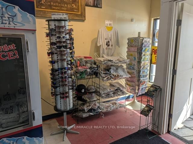 20 Woodlawn Road E, Unit 7 - Photo 26