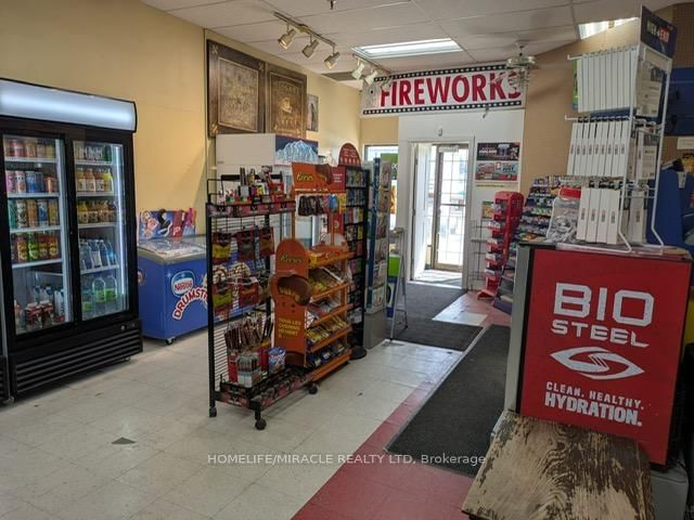 20 Woodlawn Road E, Unit 7 - Photo 28