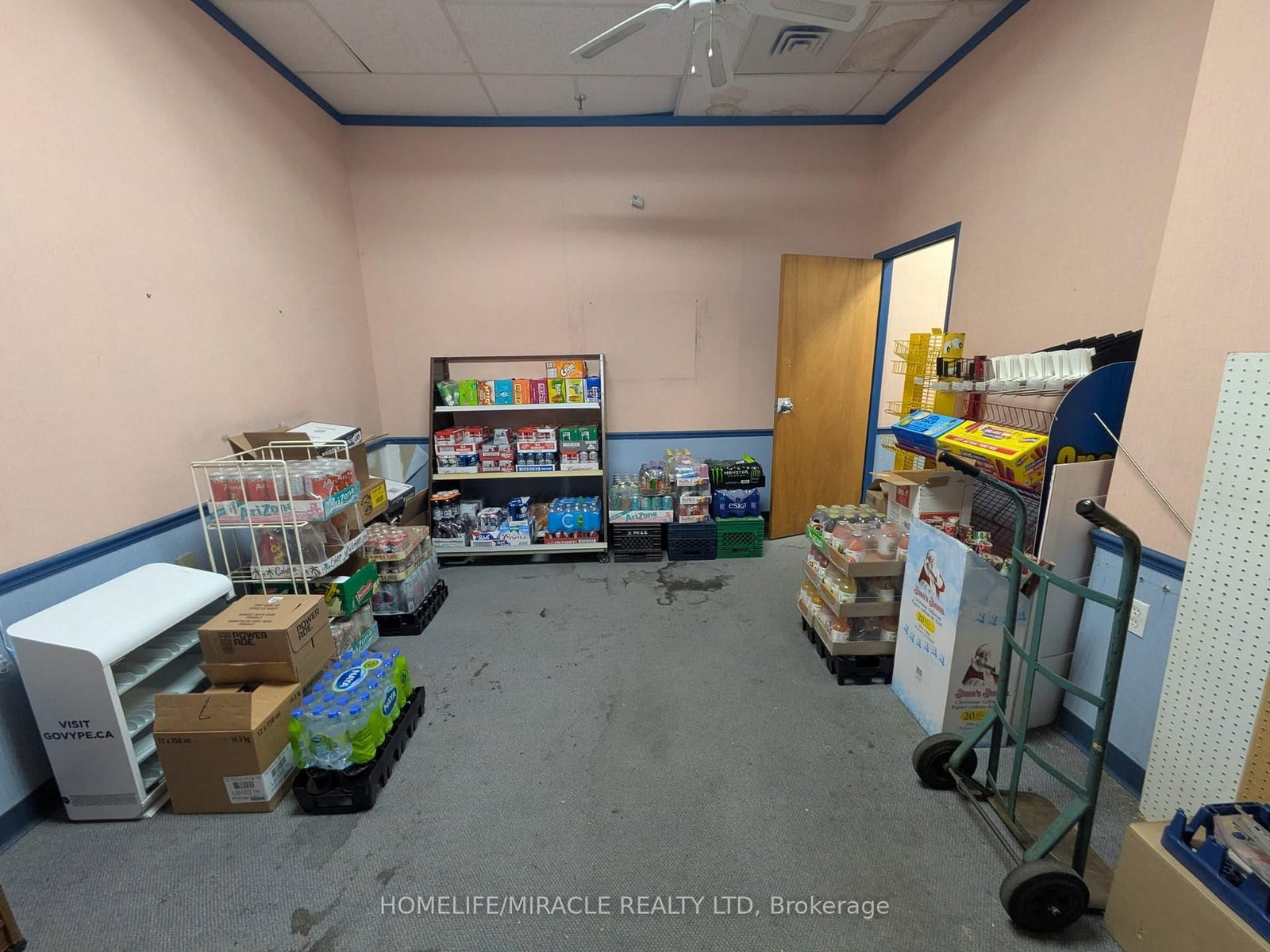 20 Woodlawn Road E, Unit 7 - Photo 30